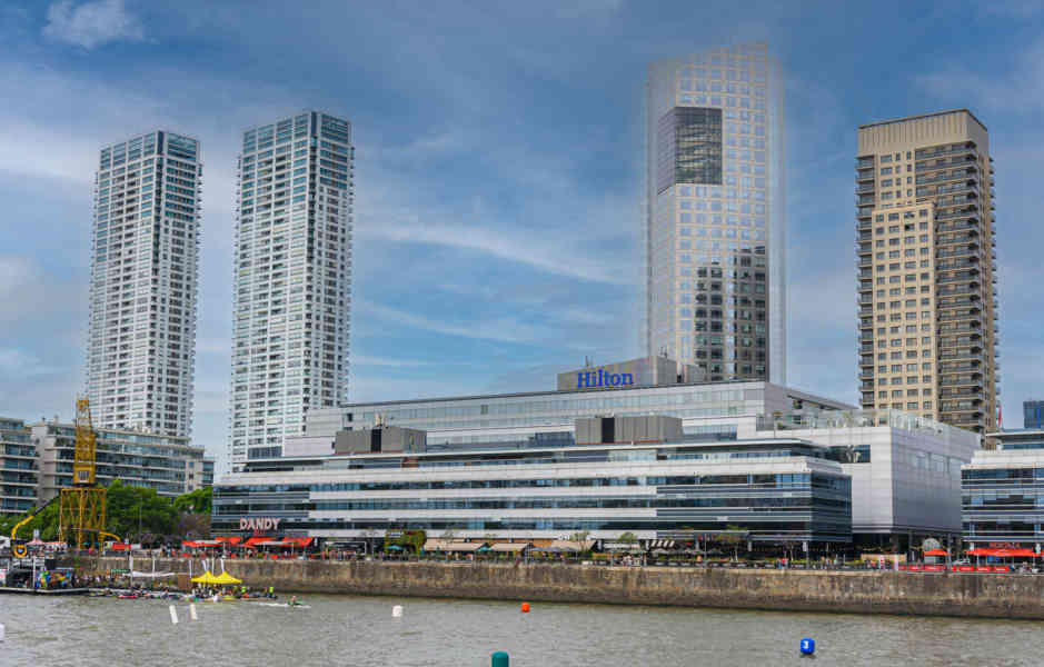 Argentina - Buenos Aires 117 - Puerto Madero.jpg